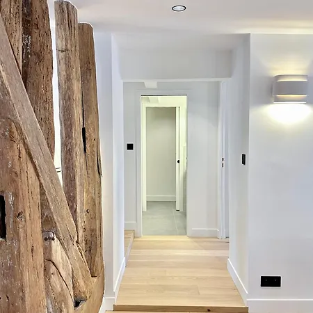 Spacious & Luxurious Apartment Paris