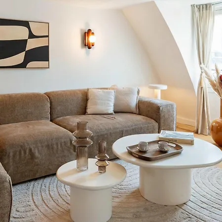Appartement Spacious & Luxurious Parijs
