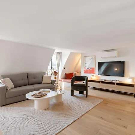 Apartment Spacious & Luxurious Paris